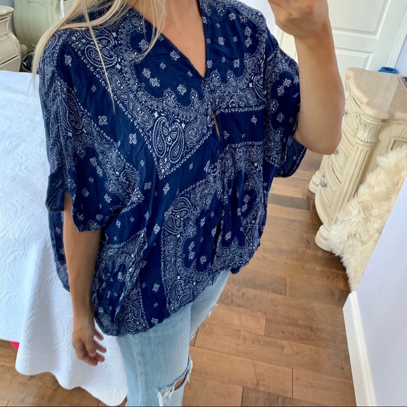 3 FOR $35 - Springfield Paisley Print Beach Top - Picture 4 of 10